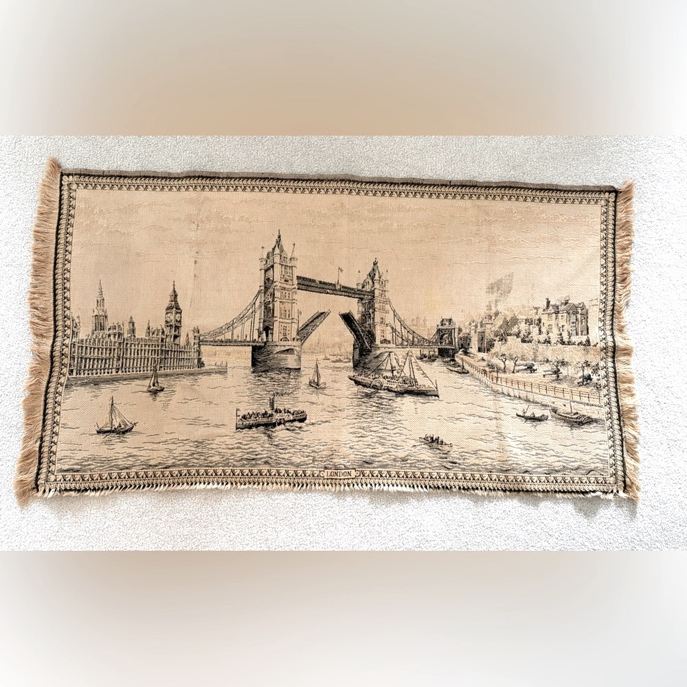 LONDON BRIDGE RARE Vintage Tapestry